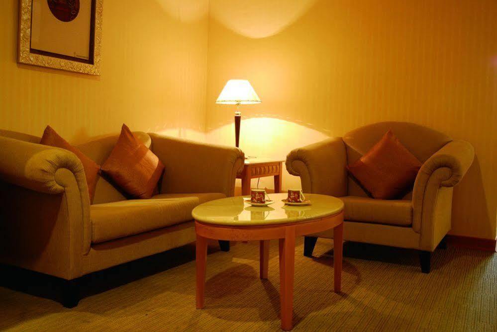 Ardi Hotel Юаньлінь Екстер'єр фото